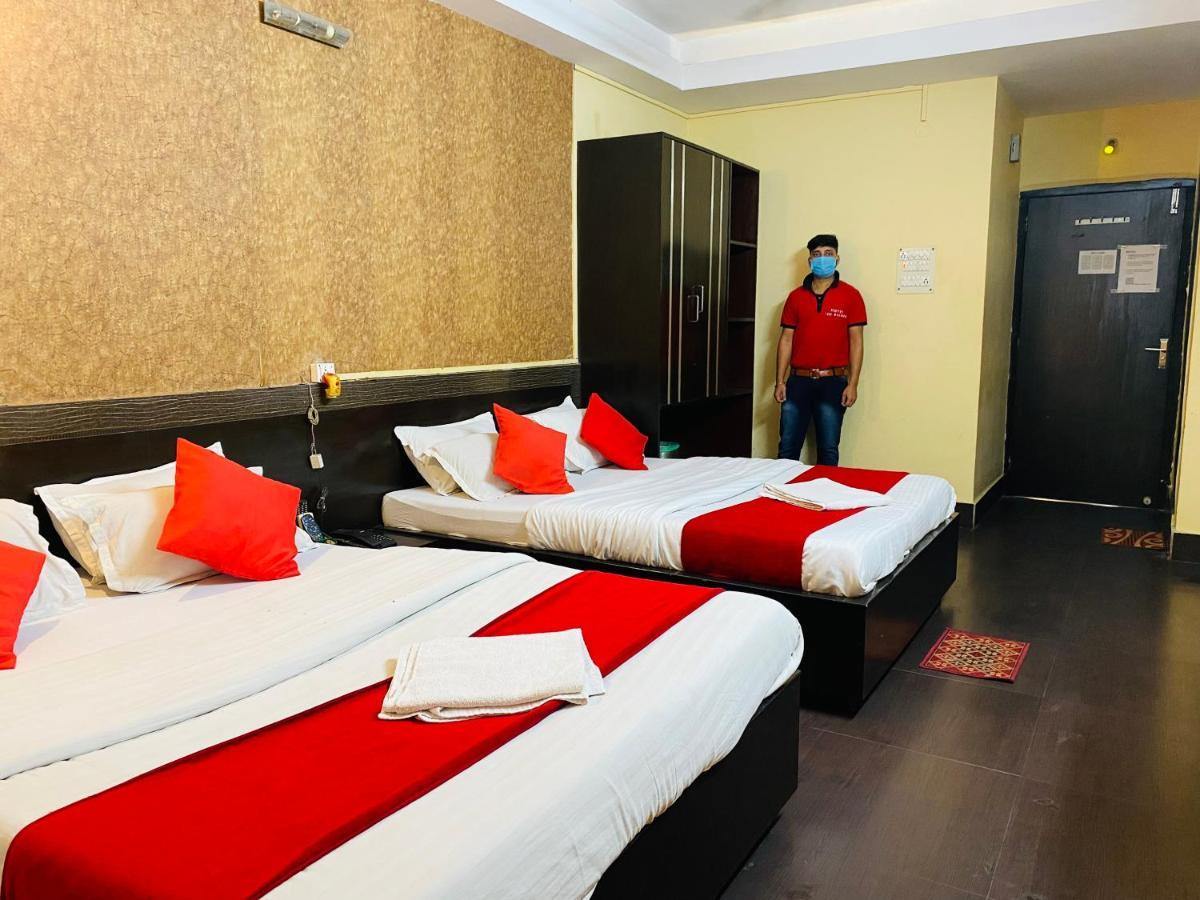Hotel The Avenue Gamharia Exterior photo