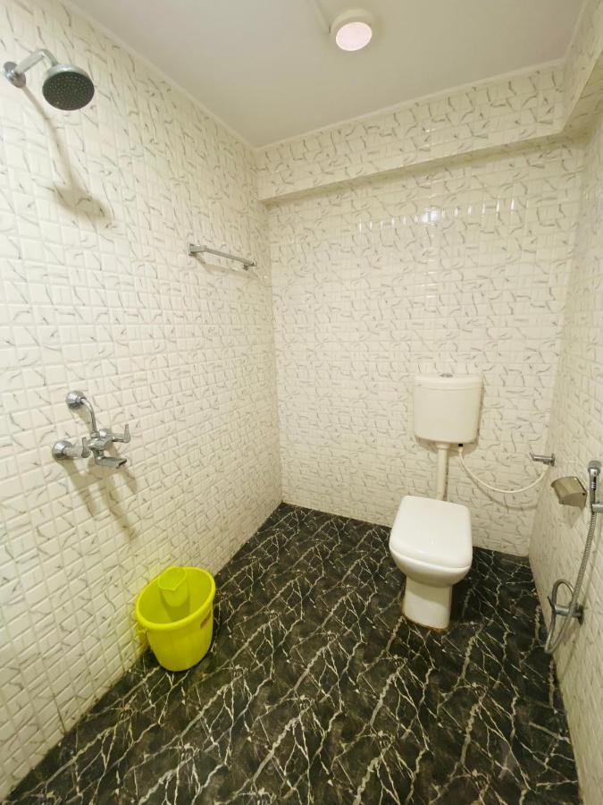 Hotel The Avenue Gamharia Exterior photo